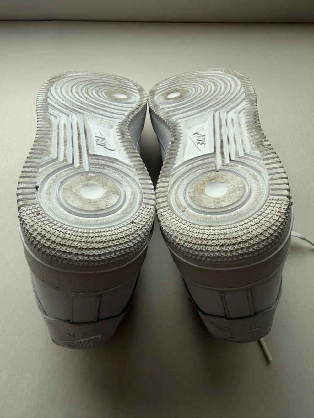 Men’s Nike Air Force 1 ‘07 Low Triple White Sneaker Size 11.5